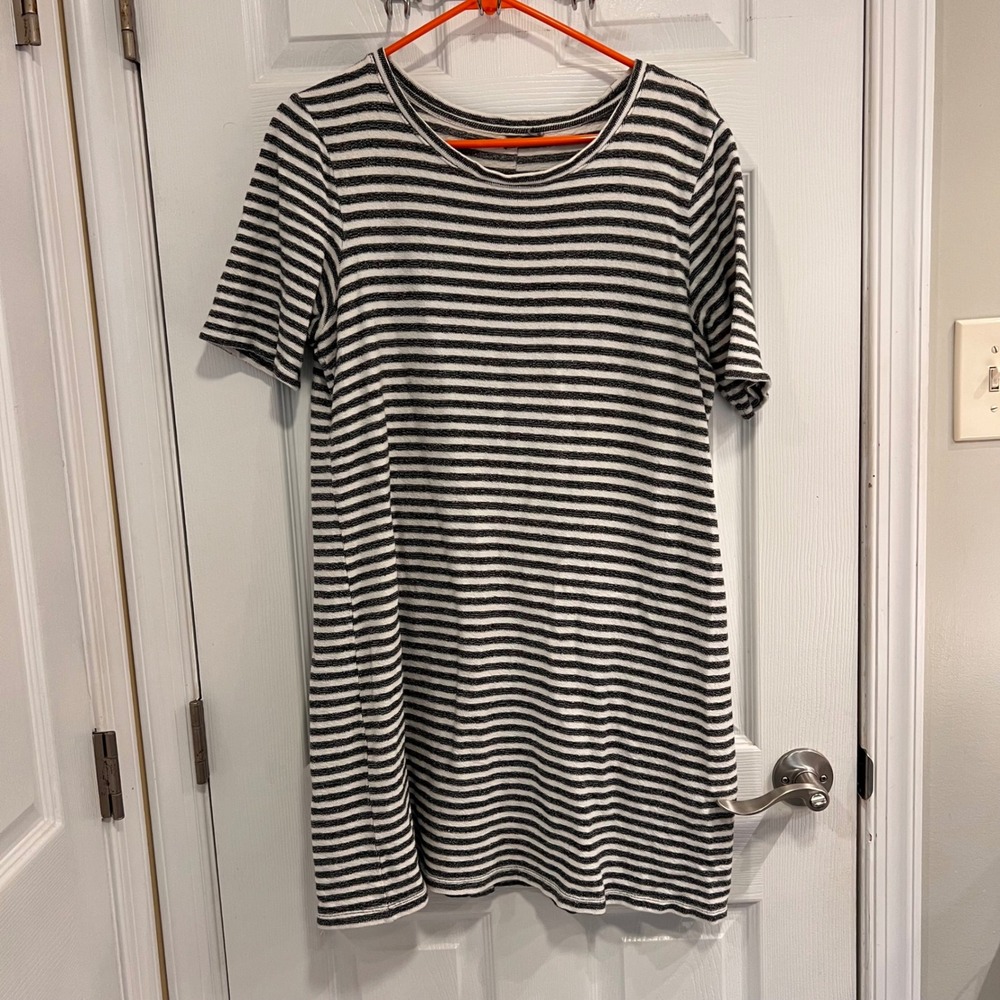 Black White Striped 100% Cotton Button Back Short Sleeve Shift Dress